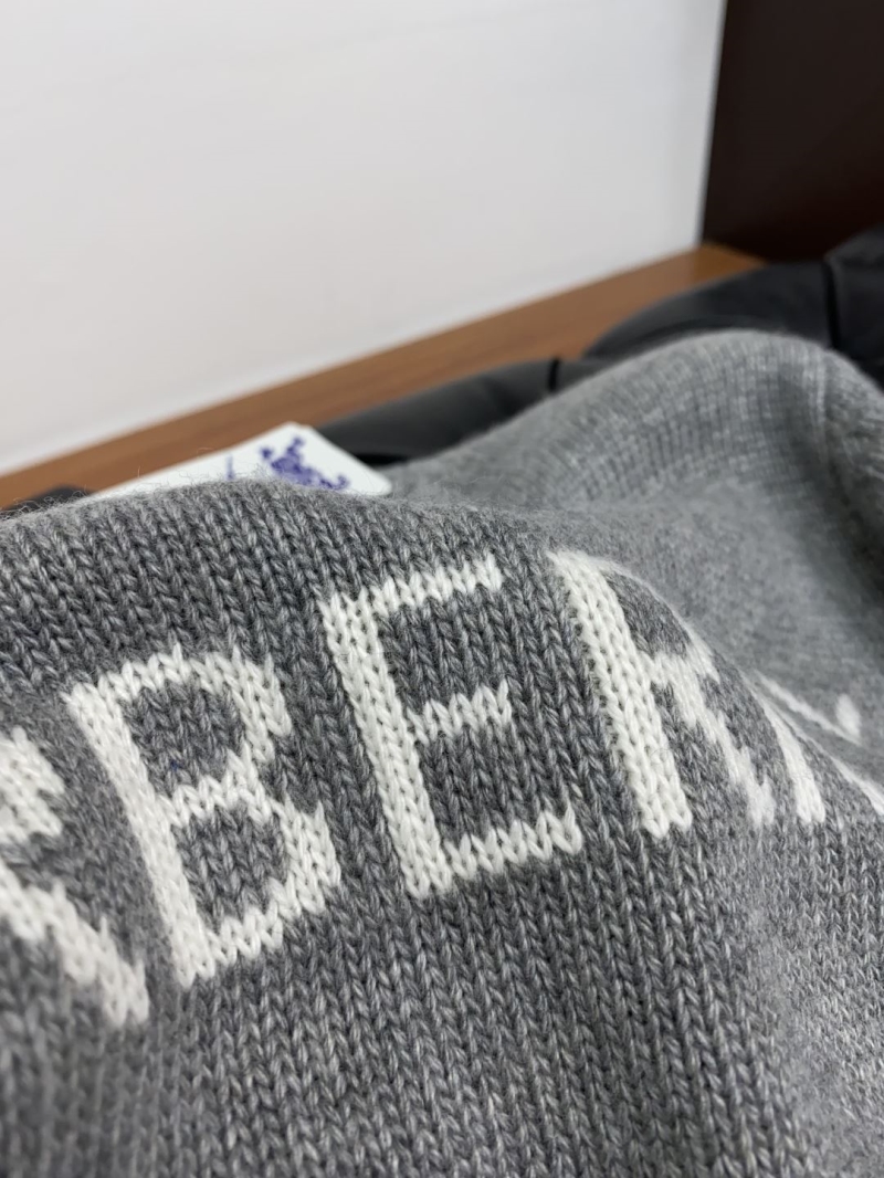 Bv*b*rry sweaters